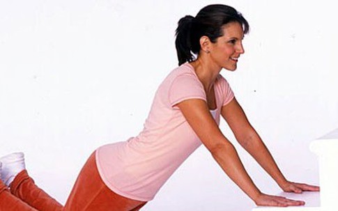 11 động tác giảm cân nhanh với cầu thang