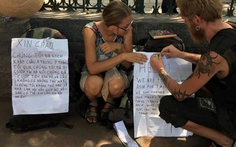 10 phút bất thường tại trụ sở công an của cặp đôi nước ngoài “kêu gọi giúp đỡ vì bị cướp”