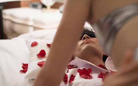 Gái "hư" lại lấy được chồng ngoan