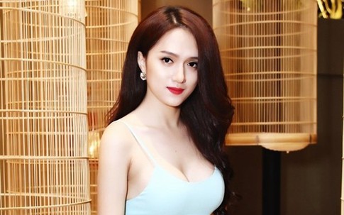 Hương Giang Idol: 'Vòng một của tôi đầy đặn như một giấc mơ'