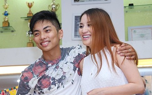 Phan Hiển: "Bố mẹ tôi bảo em bé nhìn giống tôi y đúc tôi hồi bé"