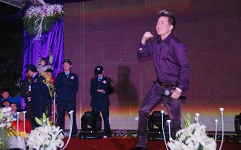 Những sao Việt nhận cátxê trăm triệu khi hát cho đại gia