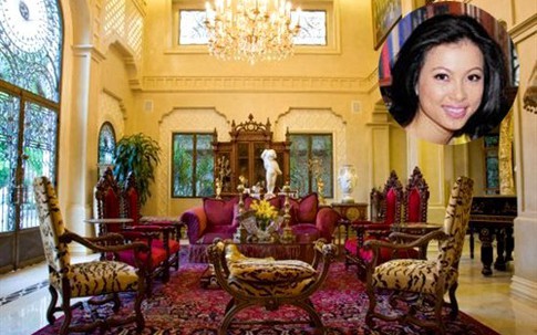 Nội thất dát vàng sang chảnh trong nhà sao Việt