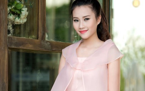 Váy ngọt ngào cho nàng công sở ngày đầu thu