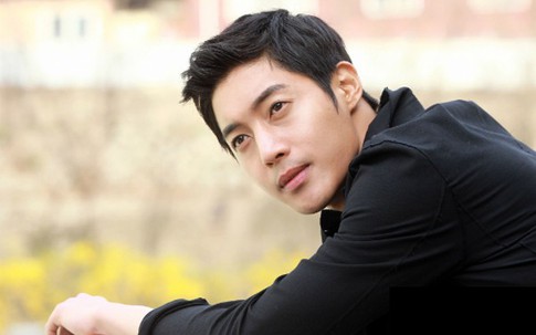 Kim Hyun Joong được chứng nhận có con trai với bạn gái cũ