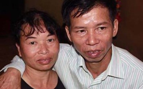 Vợ ông Chấn: 'Có ai dám để chồng đi tù oan 10 năm rồi nhận chục tỷ?'
