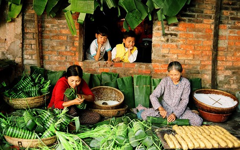 Lần đầu trong đời, mẹ đi chơi Tết