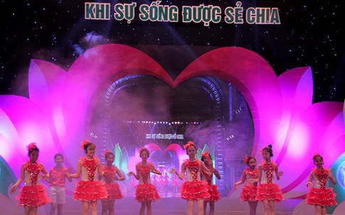 Tri ân của ngành Y tế qua chương trình “Khi sự sống được sẻ chia”