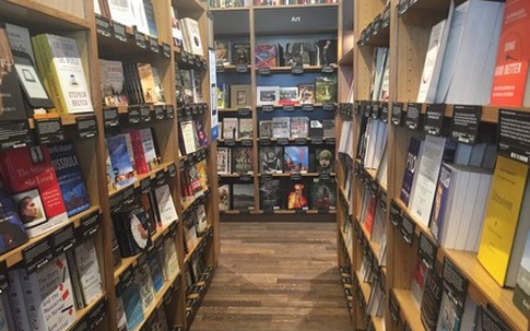 Bên trong cửa hàng sách... "không giá" của Amazon