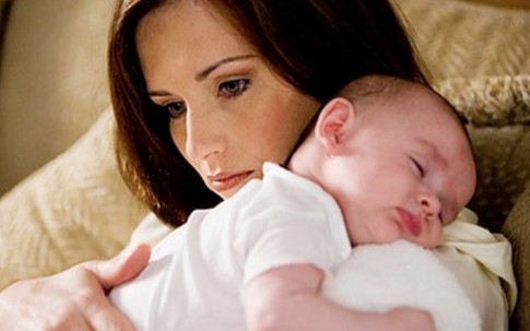 Chồng quyết chọn tình nhân và đưa trả tôi về nhà ngoại