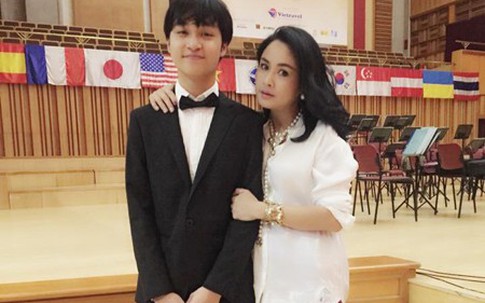 Con trai Thanh Lam giành giải nhất Piano quốc tế Hà Nội