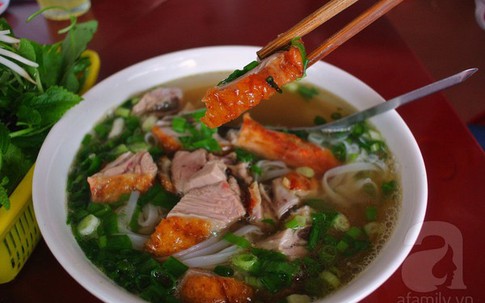 Bánh cuốn trứng, phở vịt quay - món ăn kinh điển Lạng Sơn