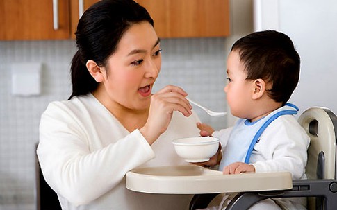 Những thực phẩm mẹ Việt thường cho con ăn sai cách