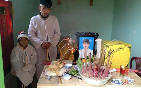 Lùa đàn dê rồi ngã xuống ao, một phụ nữ đơn thân thiệt mạng