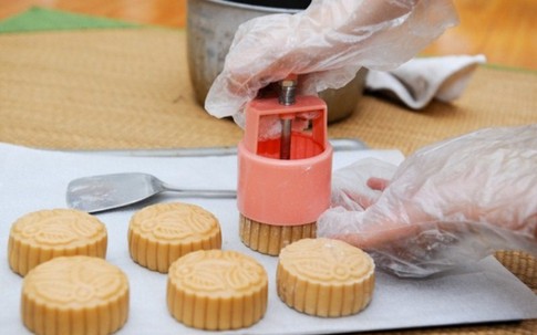 Cách làm bánh Trung thu truyền thống đơn giản