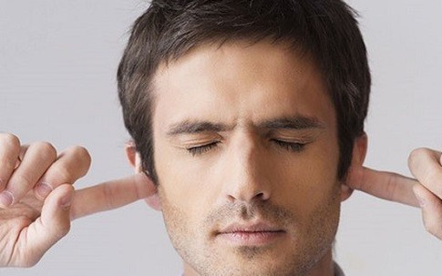 7 bộ phận trên cơ thể bạn không nên chạm tay vào