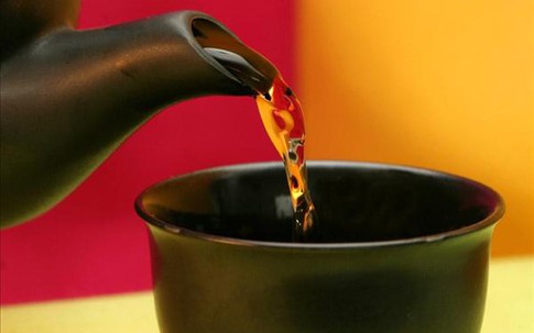 Tử vong vì suy gan nặng sau khi uống chè dây trôi nổi