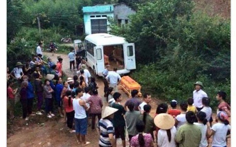 Hai vợ chồng chết thảm với nhiều thương tích