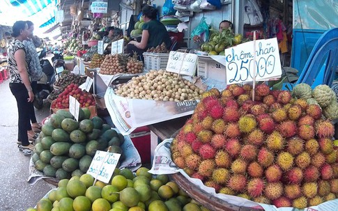 Đi 60 km đến Sài Gòn, giá chôm chôm tăng gấp 5 lần