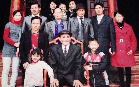 Cuộc gặp gỡ “định mệnh” của cụ ông 76 tuổi với cô hàng rau