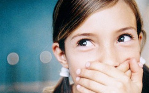 Hoang mang khi con sớm thành người lớn