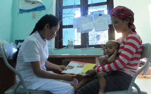 Nhọc nhằn cô đỡ thôn bản: Chung tay góp sức duy trì và nhân rộng mô hình