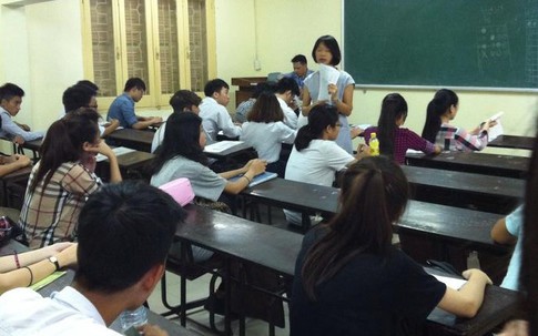Chấm thi THPT Quốc gia: Dự kiến điểm chuẩn vào đại học sẽ cao