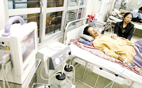 Điều chỉnh giá dịch vụ y tế, không ảnh hưởng tới người nghèo