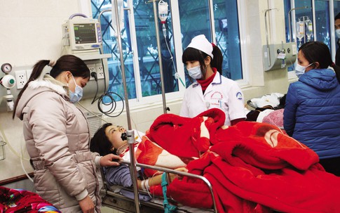 Ngành Y quyết liệt giảm tải, đẩy lùi dịch bệnh