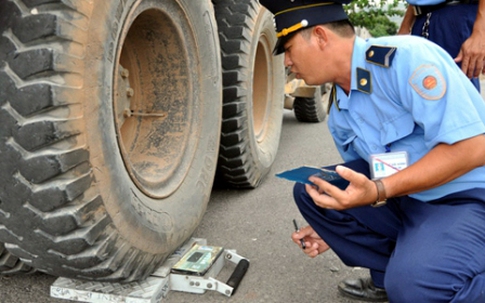 "Canh me” cảnh sát giao thông, bỏ túi hàng trăm triệu