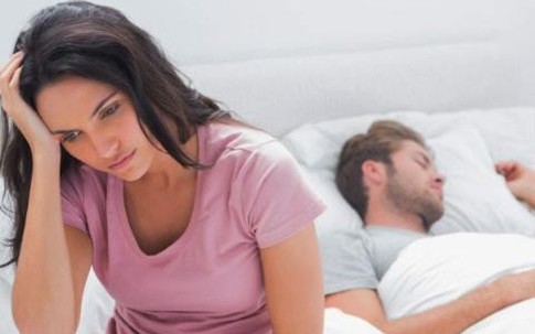 Cuộc sống ngột ngạt vì bị nhà chồng dồn ép