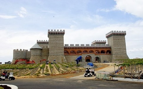 Những lâu đài đại gia không đụng hàng từ Nam chí Bắc