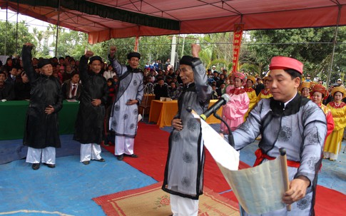 Kiến Thụy, Hải Phòng: Lễ “quan thề” mới chỉ ở cấp... thôn!