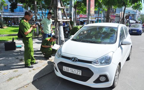 3 xe ô tô bị kẻ gian đập vỡ kính trong đêm