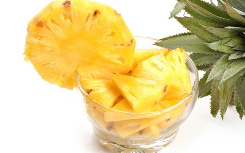 Những người tuyệt đối không nên ăn dứa