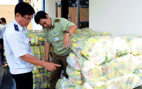 Công nhân phẫn nộ vì quà Tết là hàng giả!