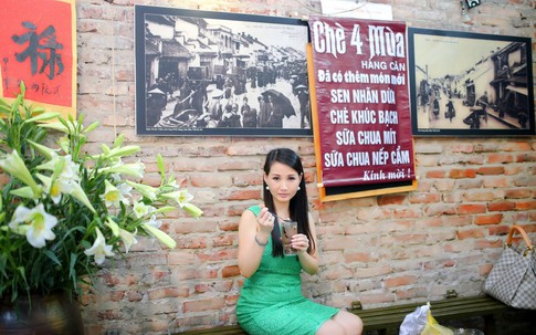 Hoa hậu Quý bà Sương Đặng mê mẩn món ăn đường phố