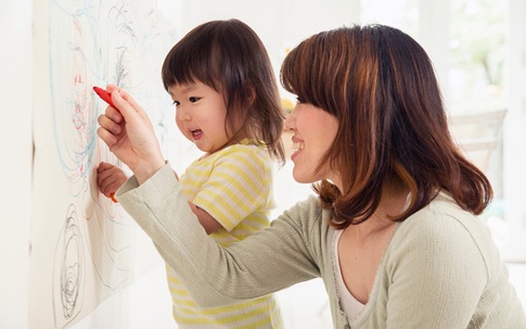 Bí quyết giúp bé phát triển trí não tốt hơn ngay từ đầu
