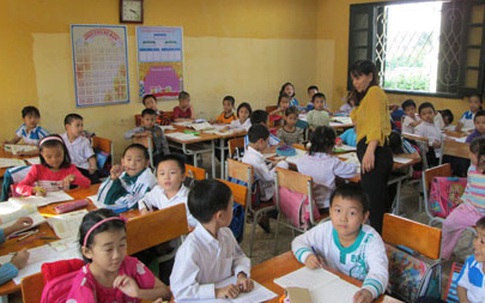 Phụ huynh “than” chương trình lớp 1 nặng, Bộ GD&ĐT chỉ đạo không giao bài tập về nhà cho học sinh
