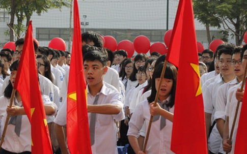 Trường học nơi giãn cách xã hội tổ chức khai giảng trực tuyến