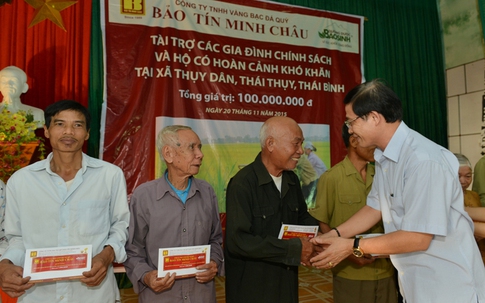 Bảo Tín Minh Châu mang “tấm lòng vàng” đến các xã nghèo Hà Nam và Thái Bình