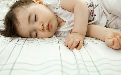 Mẹo dùng điều hòa đúng cách để bảo vệ sức khỏe của trẻ