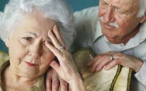 Hỏi-đáp về nhiễm khuẩn đường tiêu hóa ở người lớn tuổi