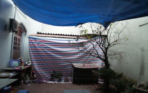 Nhân chứng bàng hoàng kể lại giây phút bố tưới xăng đốt con rồi tự thiêu