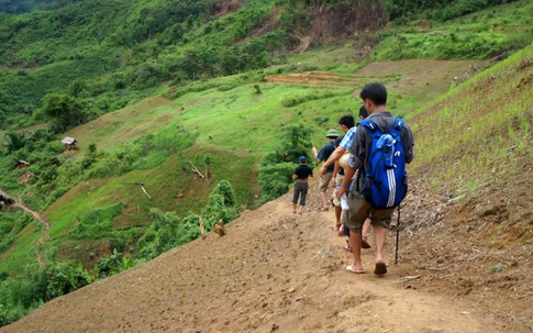 Dùng súng làm... gậy đi đường, một thợ săn thiệt mạng