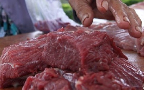 Cách đơn giản nhận biết thịt trâu, thịt bò bơm nước