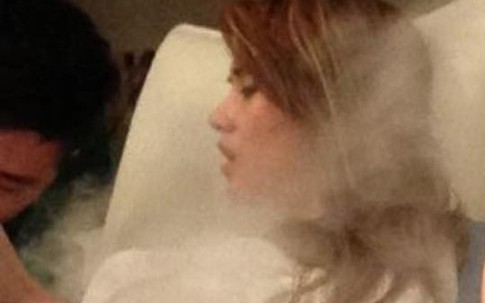 Á hậu Võ Hoàng Yến lộ ảnh nhạy cảm