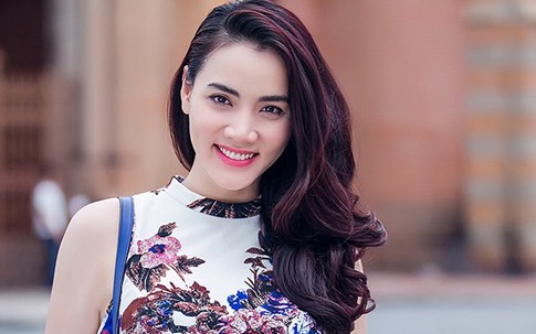 Trang Nhung: "Chồng tôi bế con rất khéo"