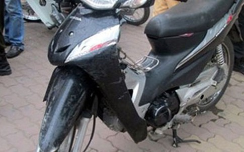 Đưa người bị tai nạn đi cấp cứu rồi trộm luôn xe máy