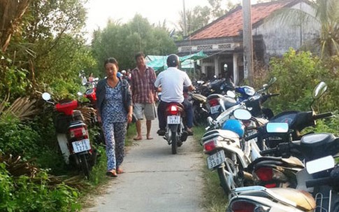 Cảnh sát vây trường gà, nam thanh niên nhảy kênh chết đuối